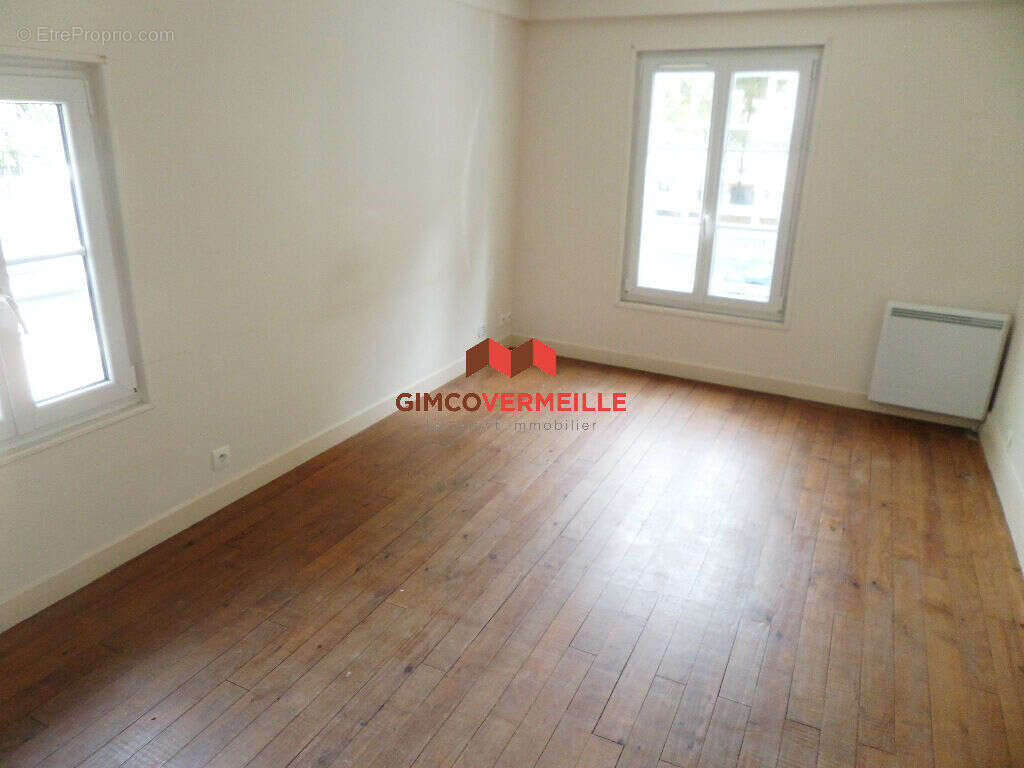 Maison à LA CELLE-SAINT-CLOUD