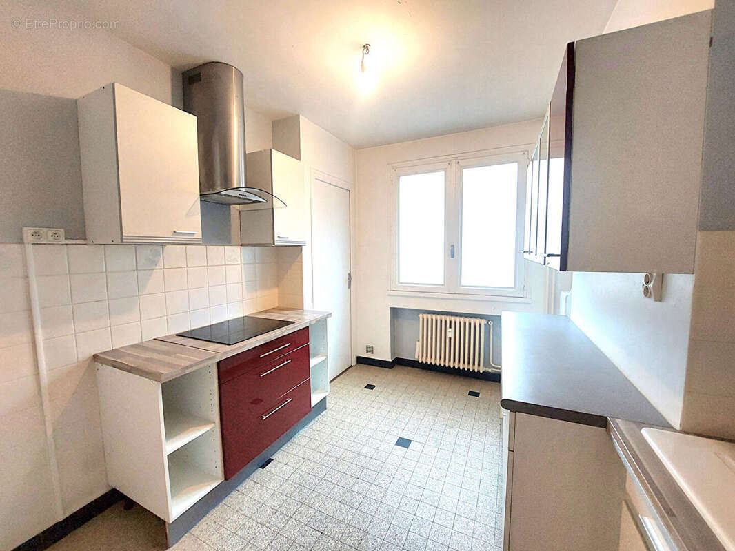 Appartement  t3  climatise 76m2 avec ascenseur  cave et parking securise  hyper centre  valence 26000 - photo 3