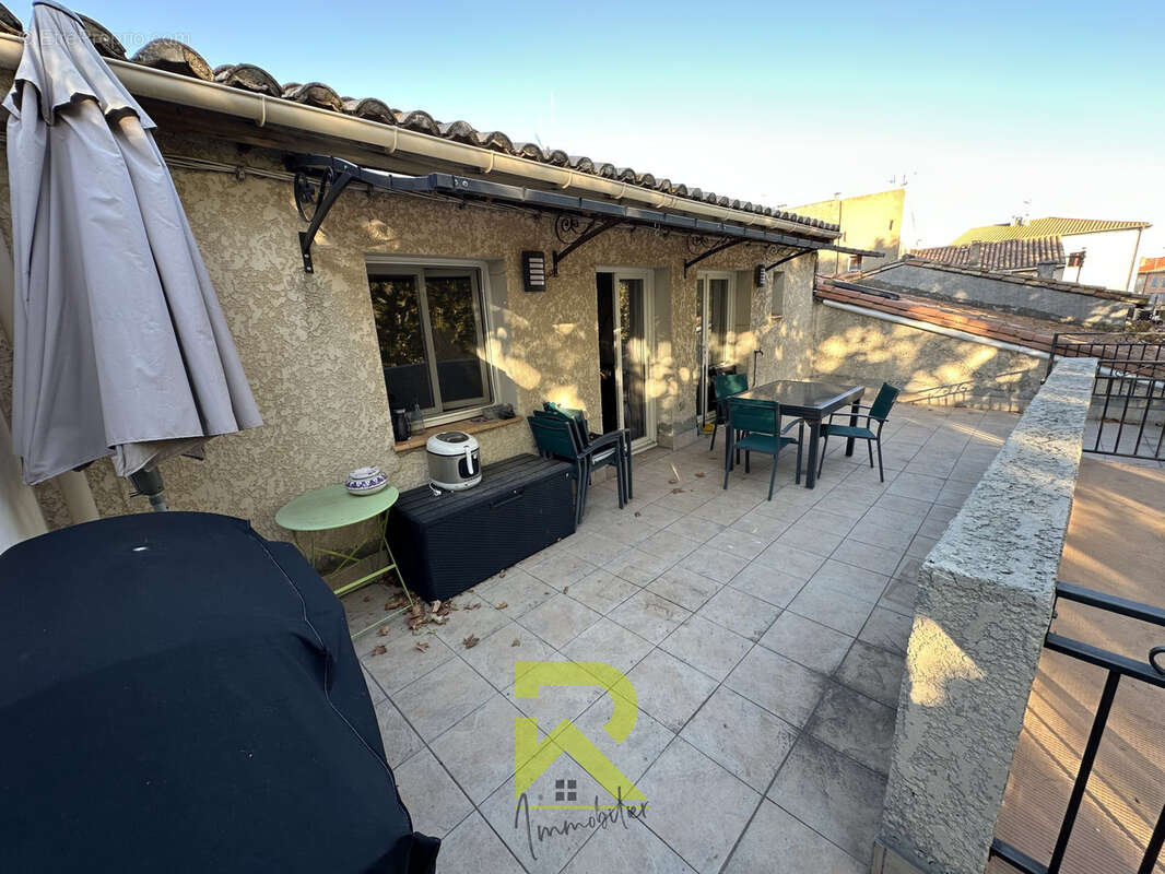Bar Pub licence IV et ses 2 appartements - photo 33
