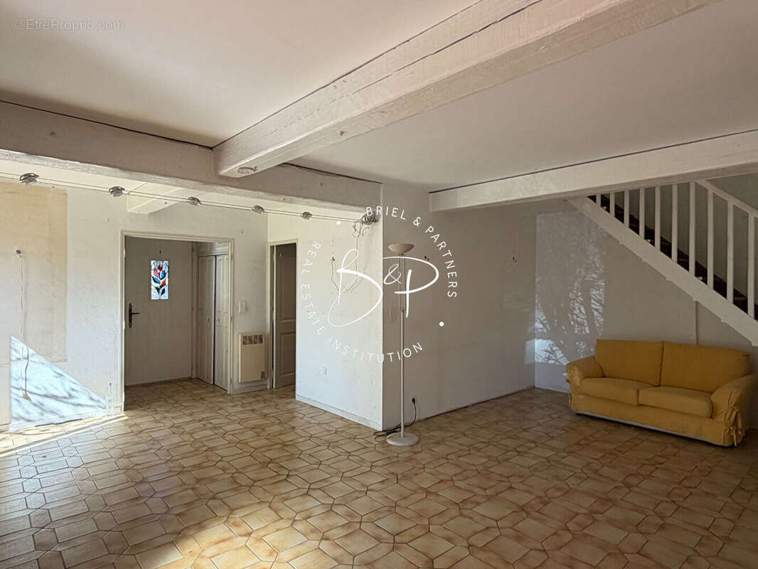 Maison à LORGUES