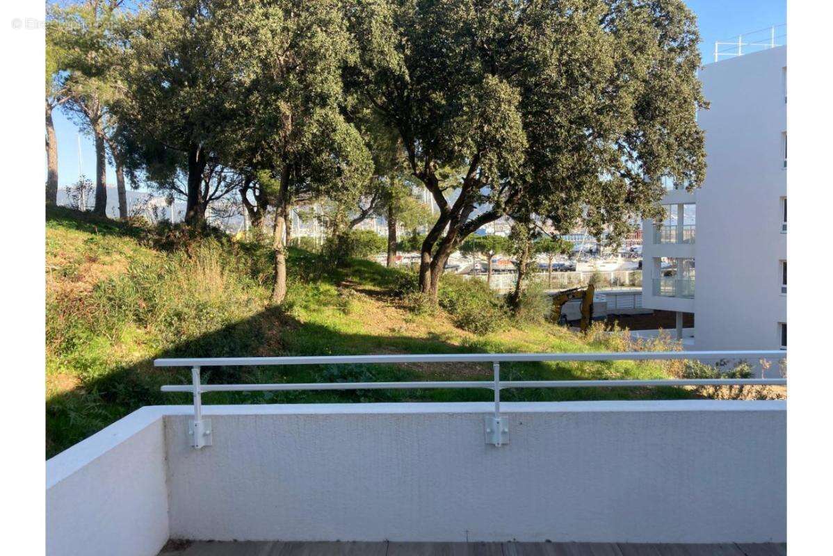 Maison T4 de 92m² à LA SEYNE-SUR-MER - photo 2