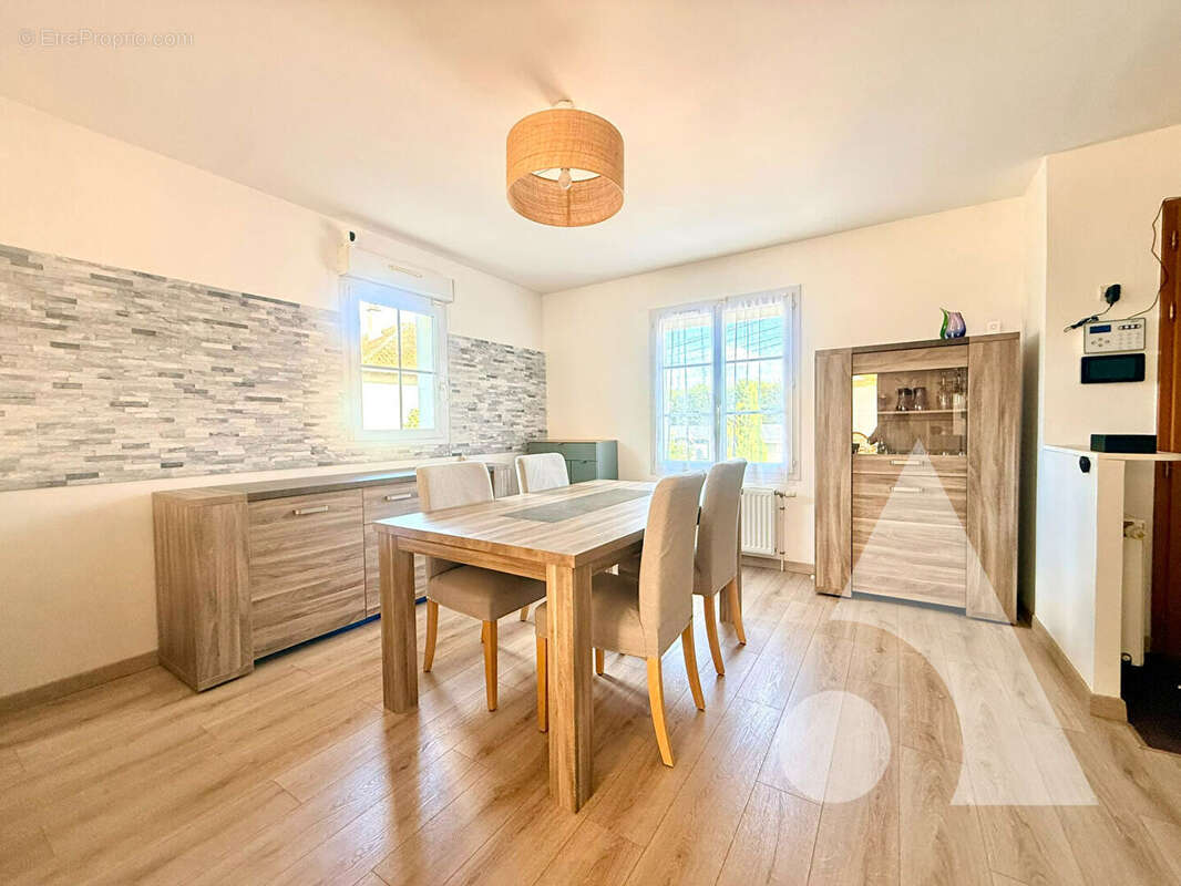 Maison  LACROIX ST OUEN 4 chambres vivable de plain pied sur sous-sol avec jardin - photo 3
