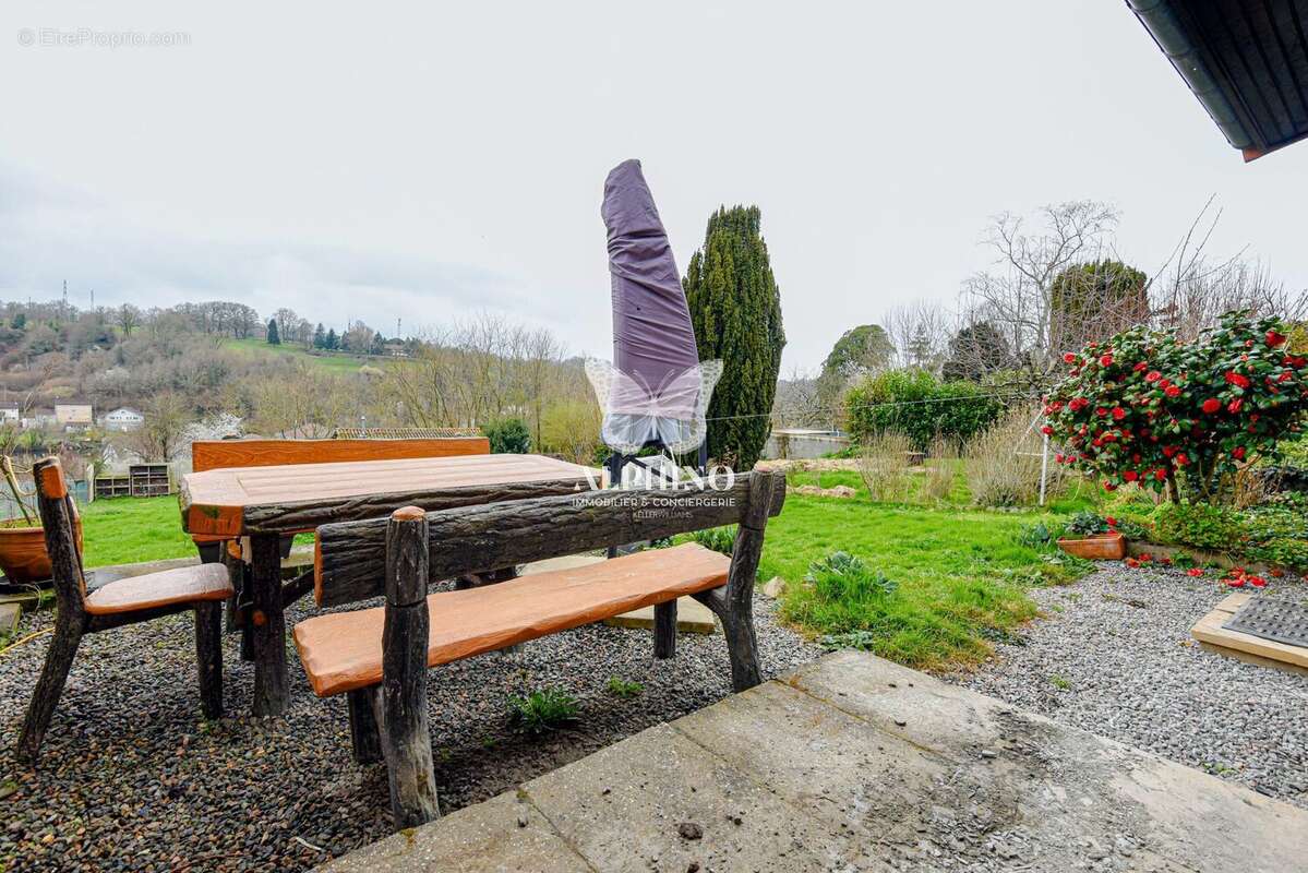 Maison à SAINT-JUNIEN