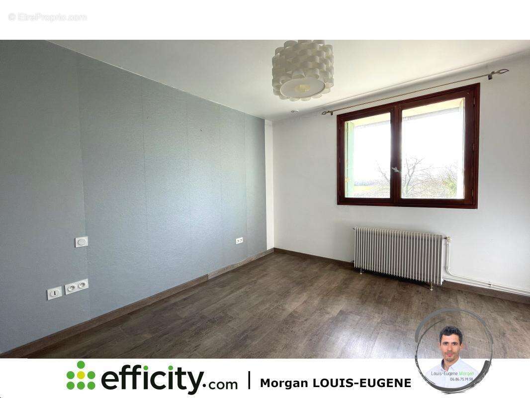 Maison 185 m² à Genouille  - photo 10