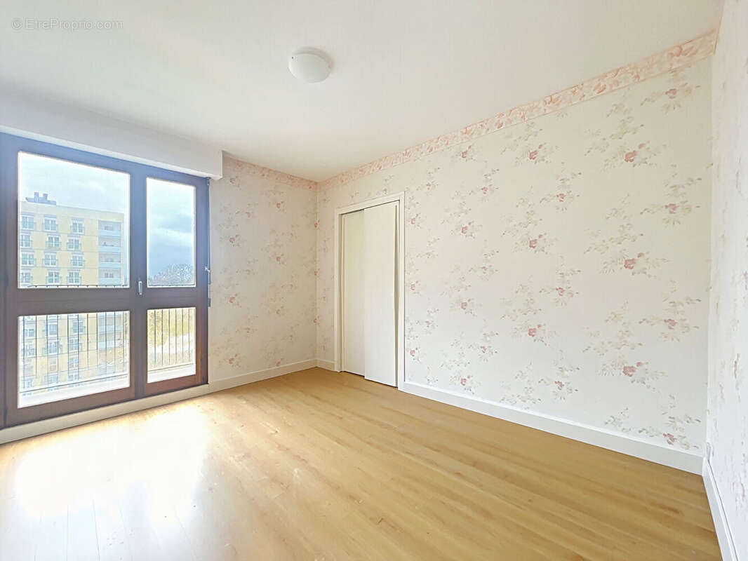 Appartement Chalons En Champagne 4 pièce(s) 70.71 m2 - photo 4
