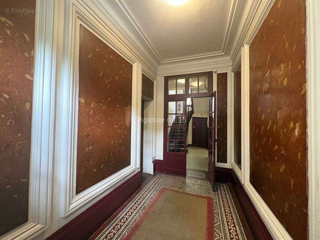 Appartement à PARIS-15E