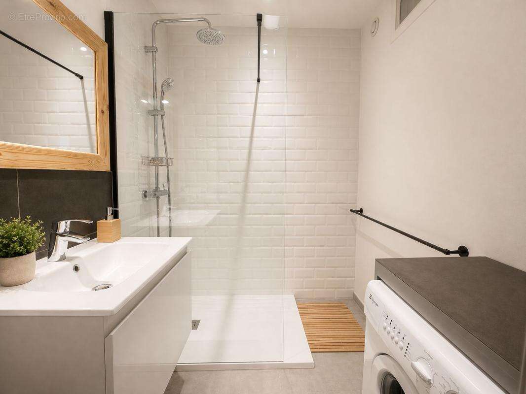 Appartement à AIX-LES-BAINS