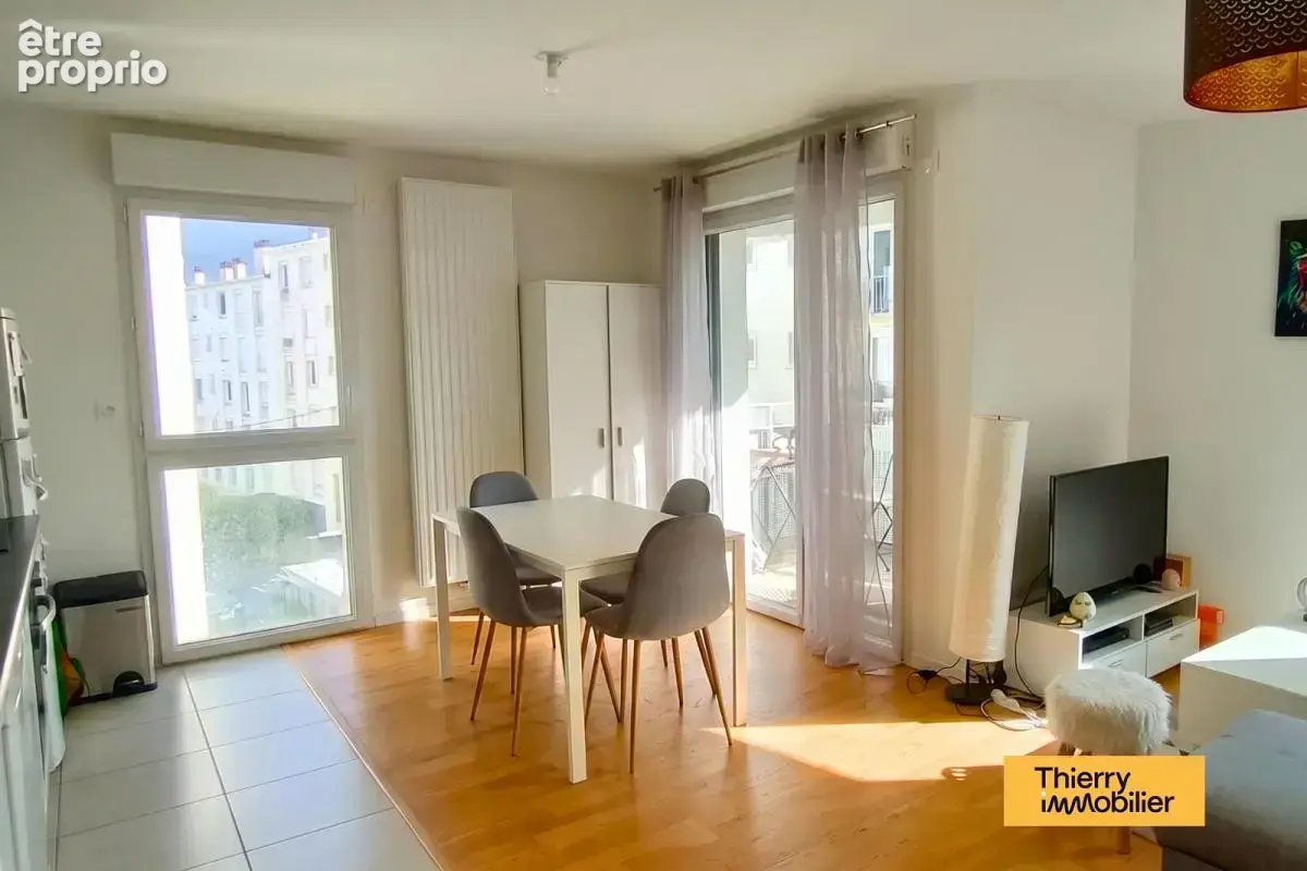 Un cocon de standing dans l'un des plus beaux quartiers de Nantes - photo 3