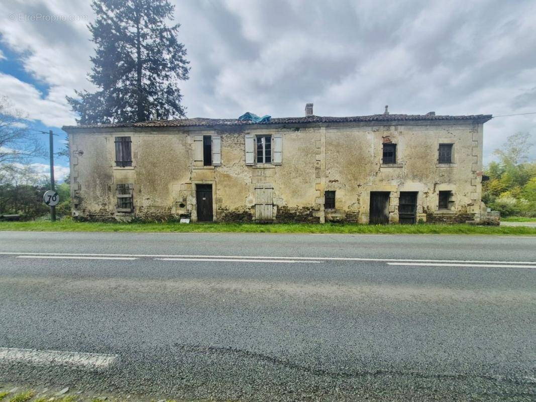 Maison à PISSOTTE