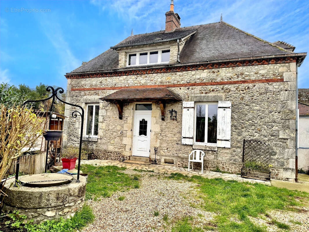 Maison à LA BUSSIERE