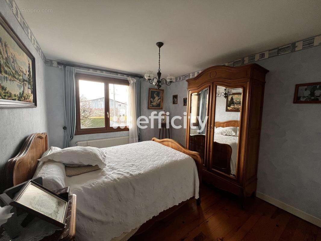 Maison à LE GRAND-LEMPS