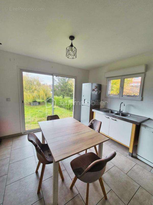 Maison à MARTAINNEVILLE