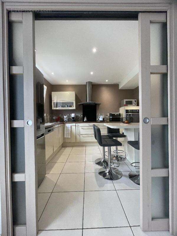 Maison à SAINTE-LUCE-SUR-LOIRE