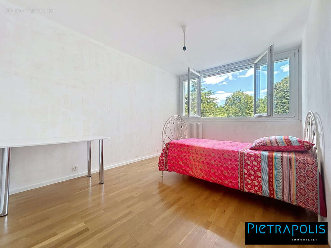 Appartement à SAINTE-FOY-LES-LYON