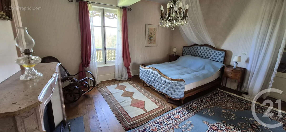 Maison 218 m² à Saint-Usuge  - photo 10