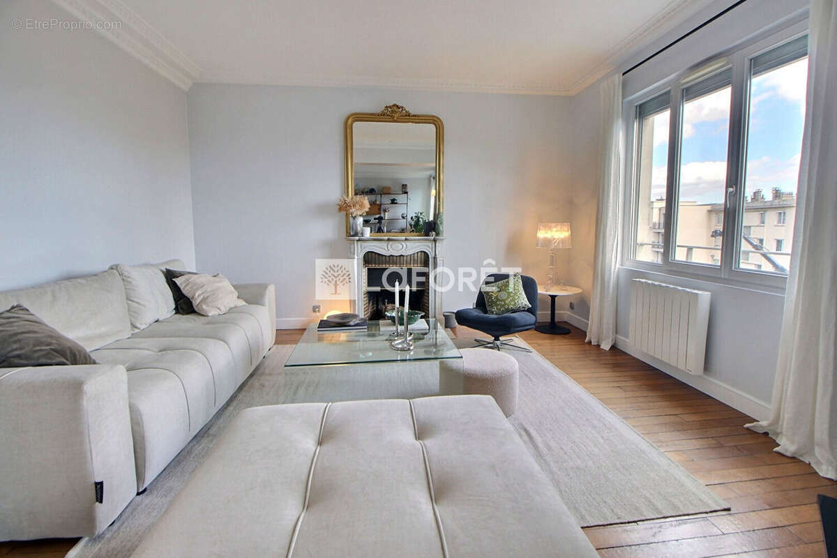 Appartement à SURESNES