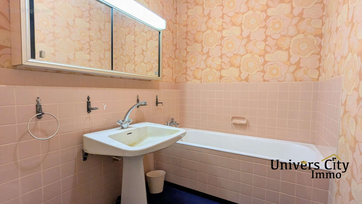 Appartement à SAINT-SEBASTIEN-SUR-LOIRE