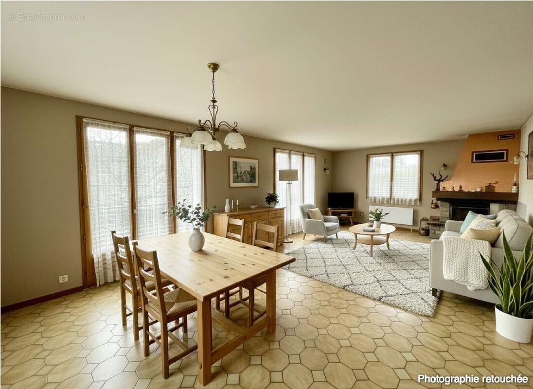 Maison 260 m² à Frangy  - photo 6