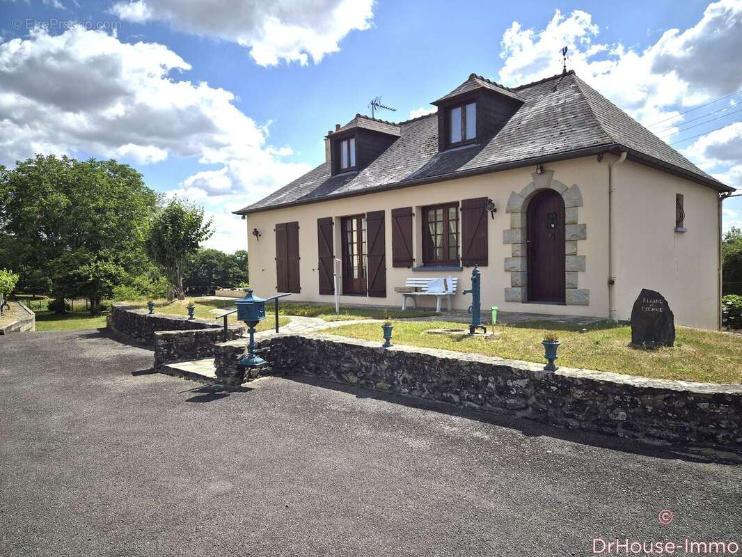Maison à MAYENNE