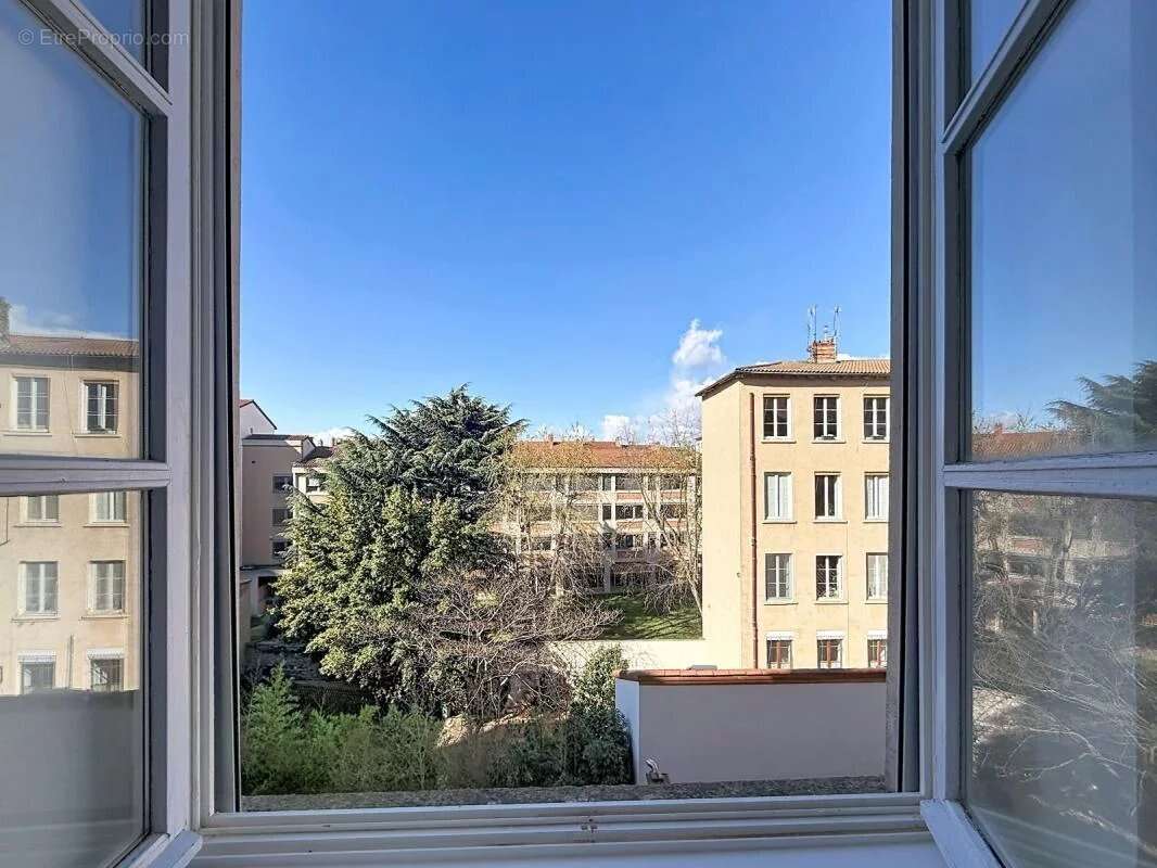 Appartement à LYON-4E