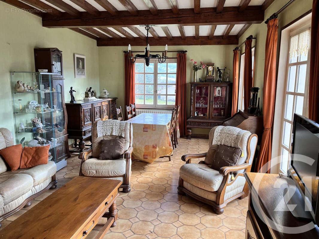Maison à VILLEVOCANCE