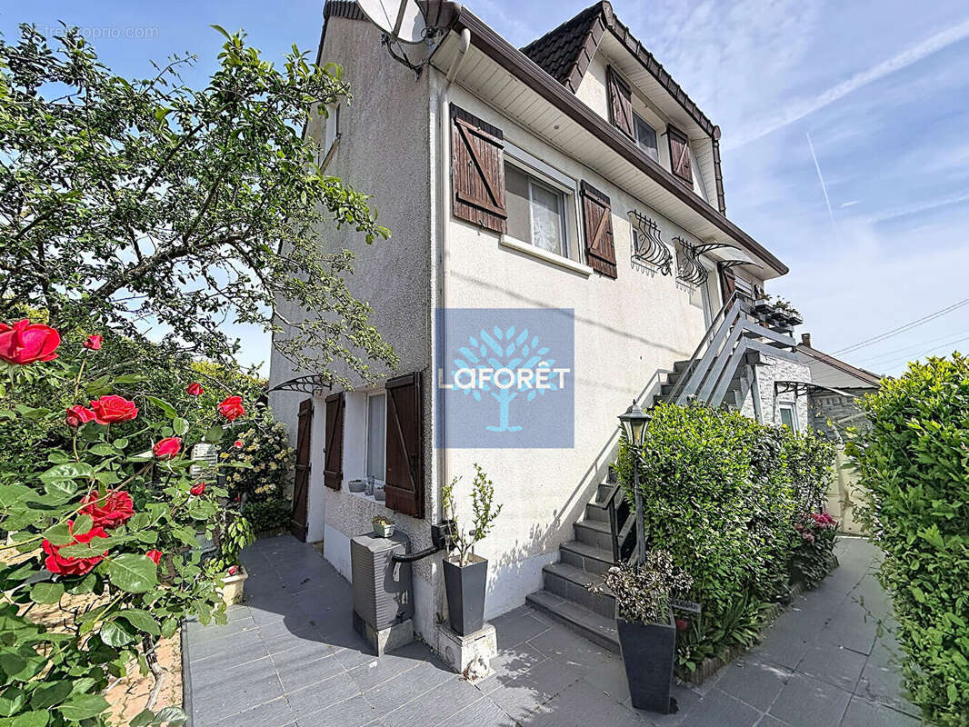 Maison Marolles En Hurepoix 7 pièce(s) 150 m2 - photo 13