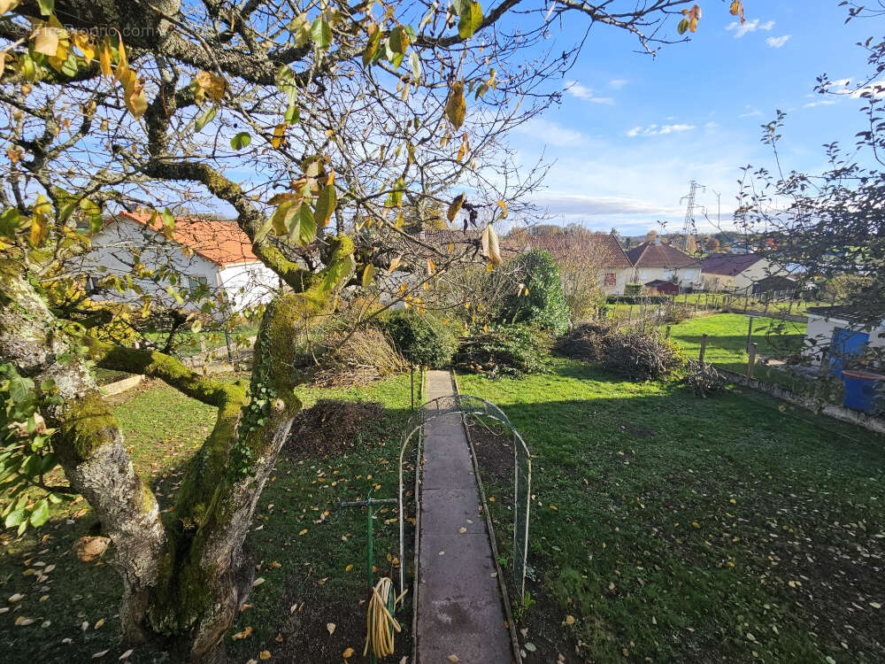 Maison à LA SOUTERRAINE