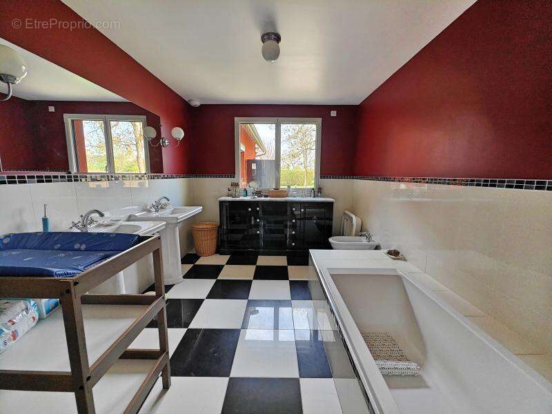 Maison à PACY-SUR-EURE