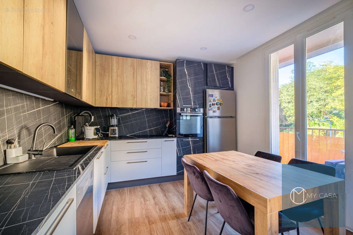 Appartement à LYON-9E