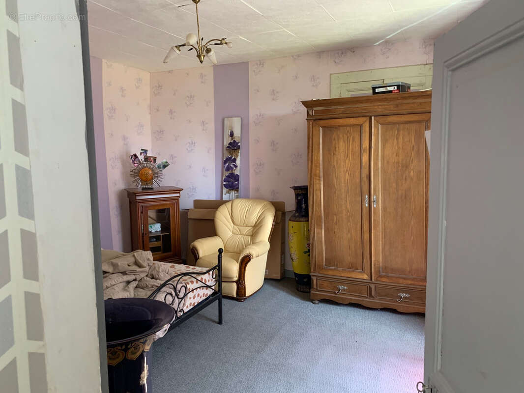 Maison à LA CROISILLE-SUR-BRIANCE