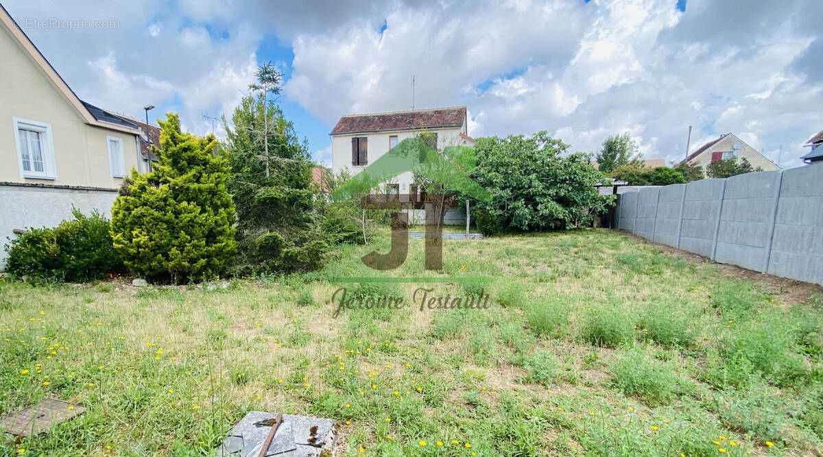 Terrain à CHATEAUDUN