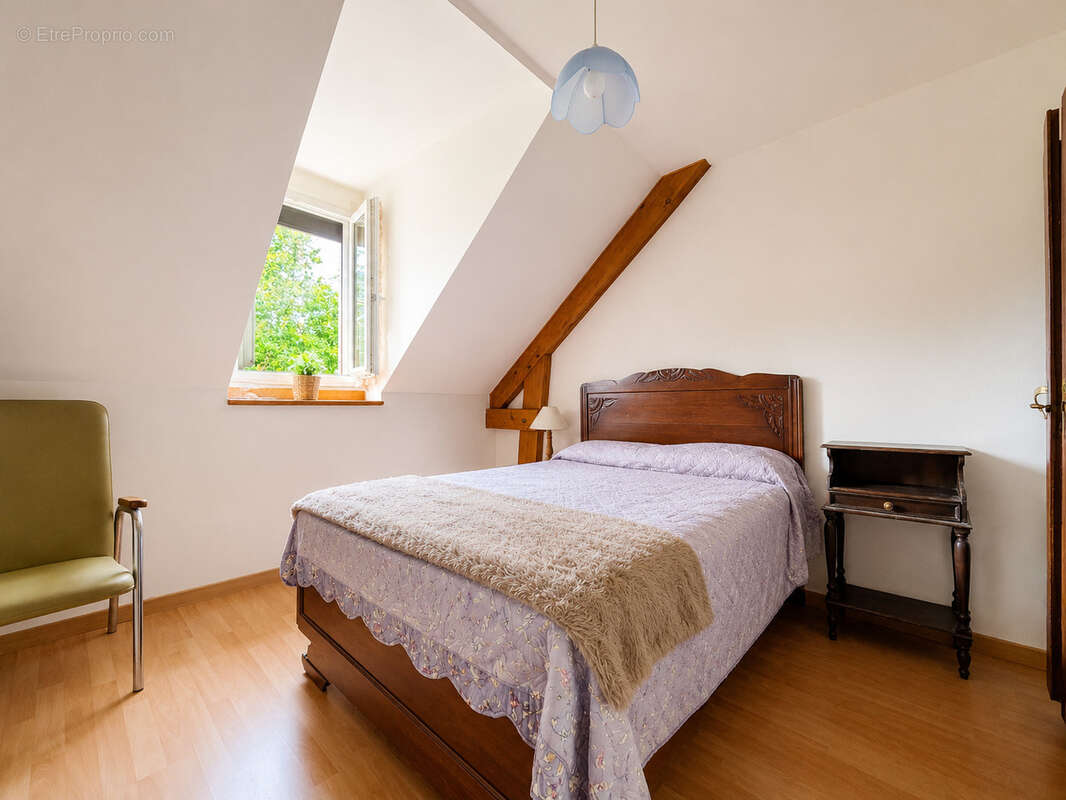 Maison à THURE