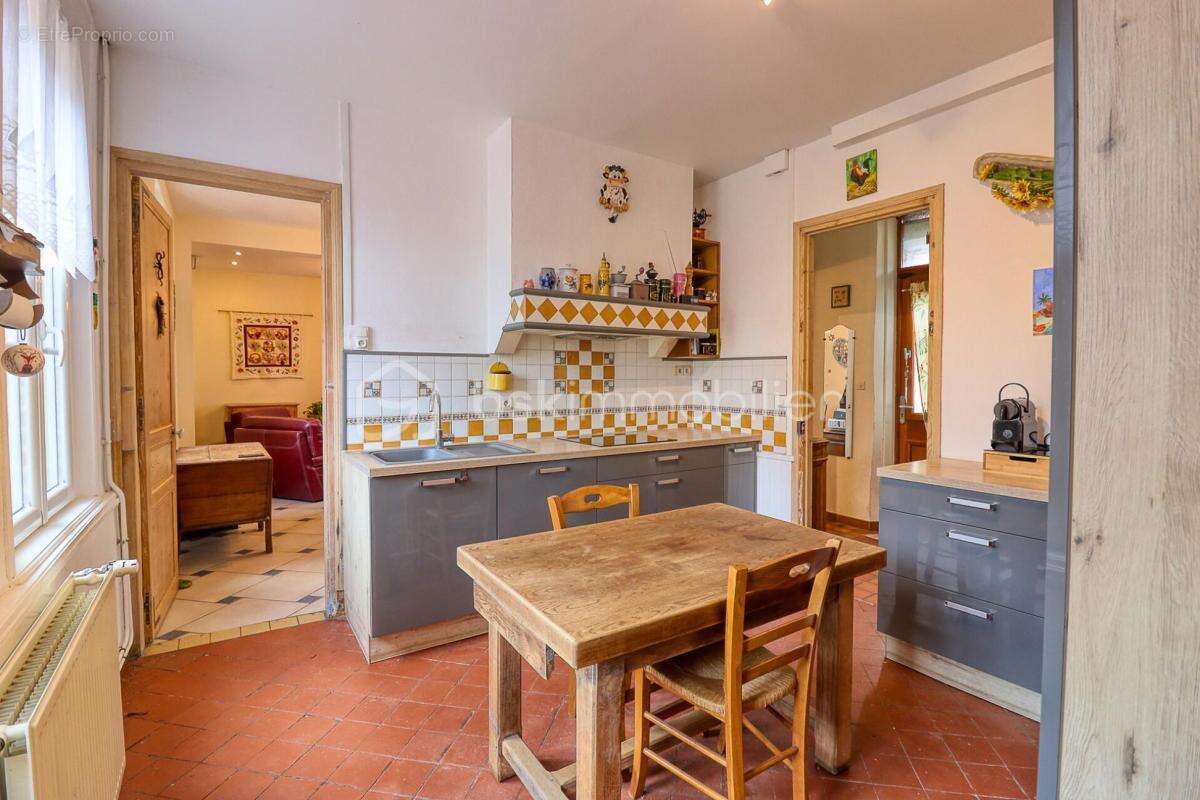 Maison à GRANDVILLIERS