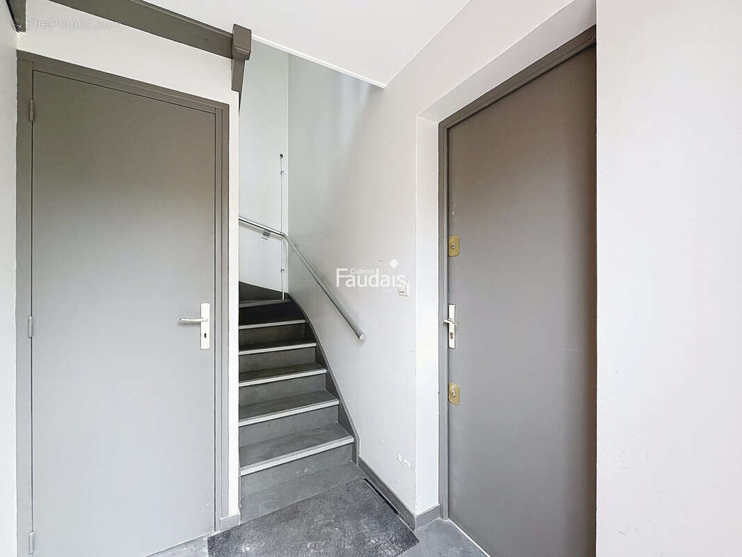 Appartement 48 m² à Coutances  - photo 8