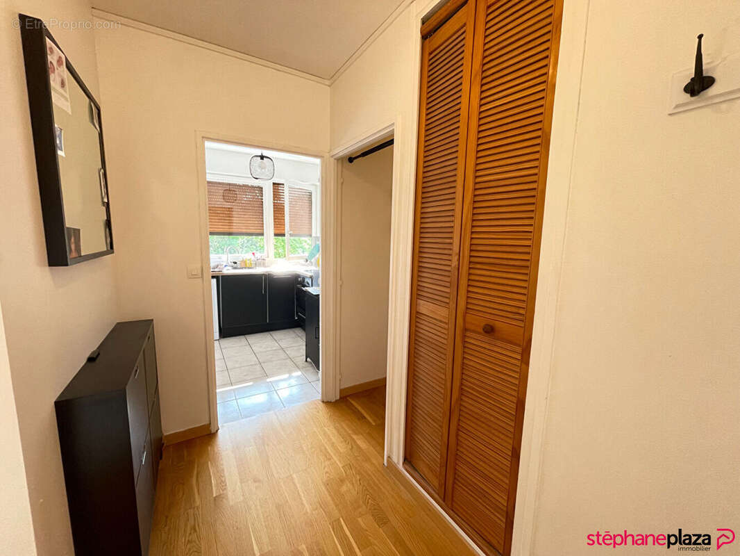 Appartement à VAUX-LE-PENIL