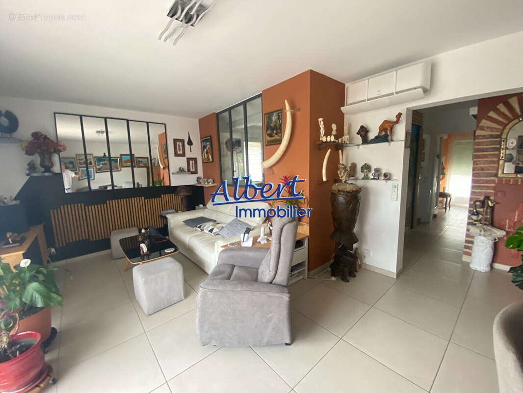 Appartement Ollioules 3 pièce(s) 57.92 m2 - photo 2