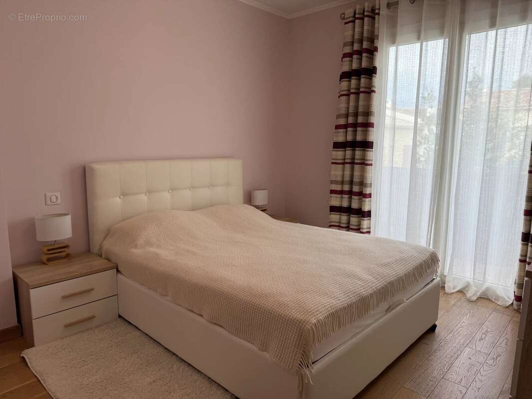 Maison à VILLENEUVE-LOUBET