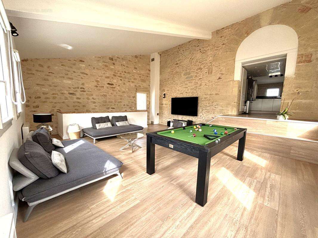 Maison à MAUGUIO