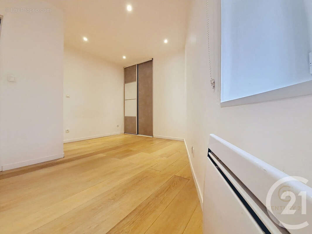 Appartement à MILLERY