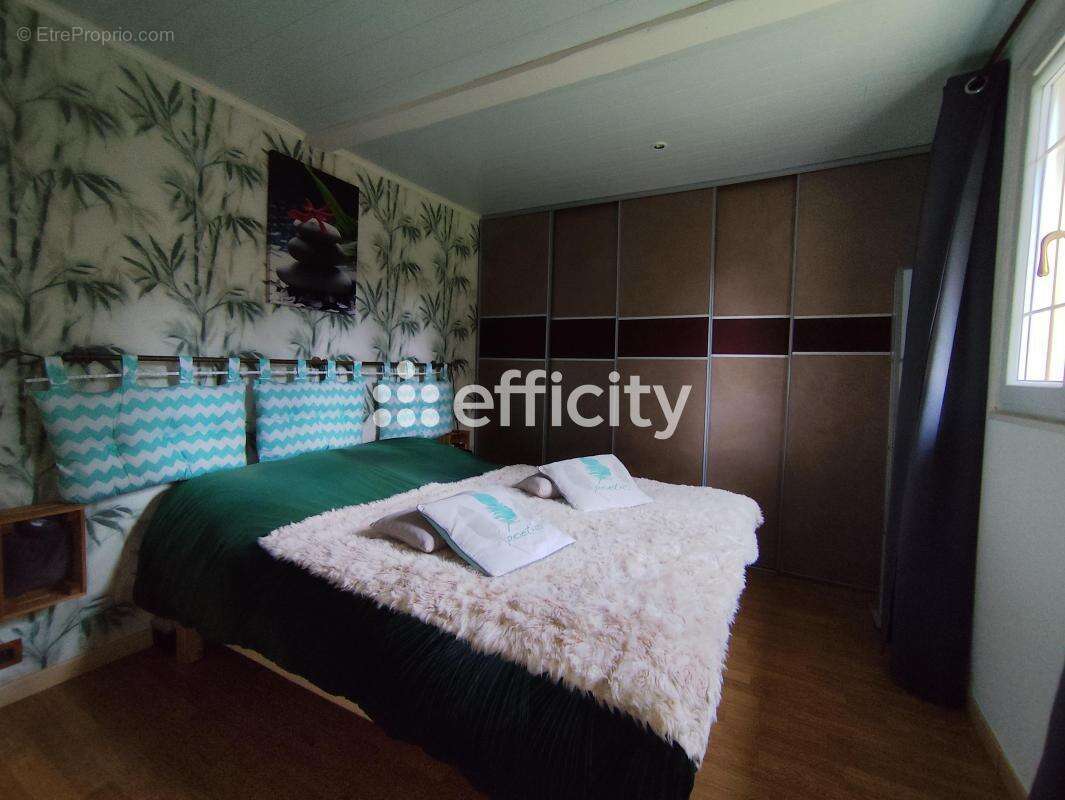 Maison à SAINTE-GAUBURGE-SAINTE-COLOMBE