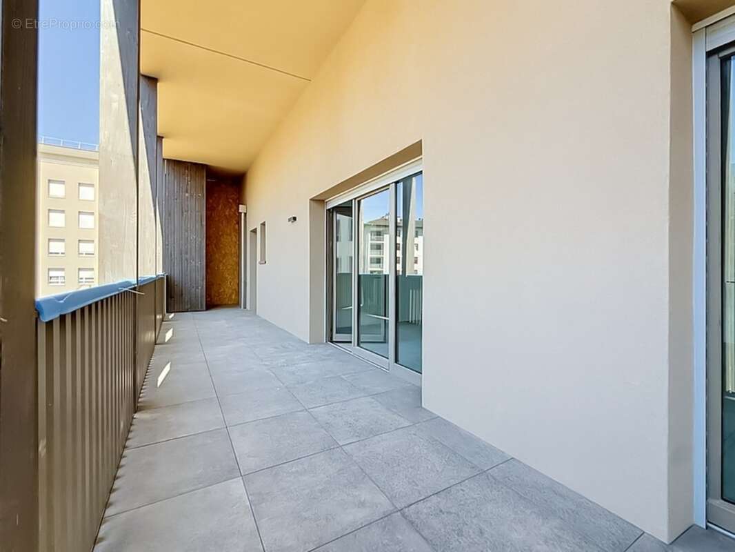 Appartement T5 116 m² dernier étage, terrasse 23 m², 2 garages - ANNECY (74) - photo 5