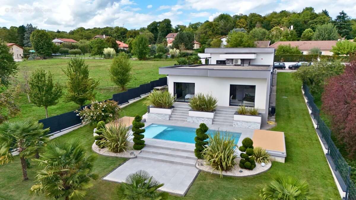 Maison à SAINT-CASSIEN