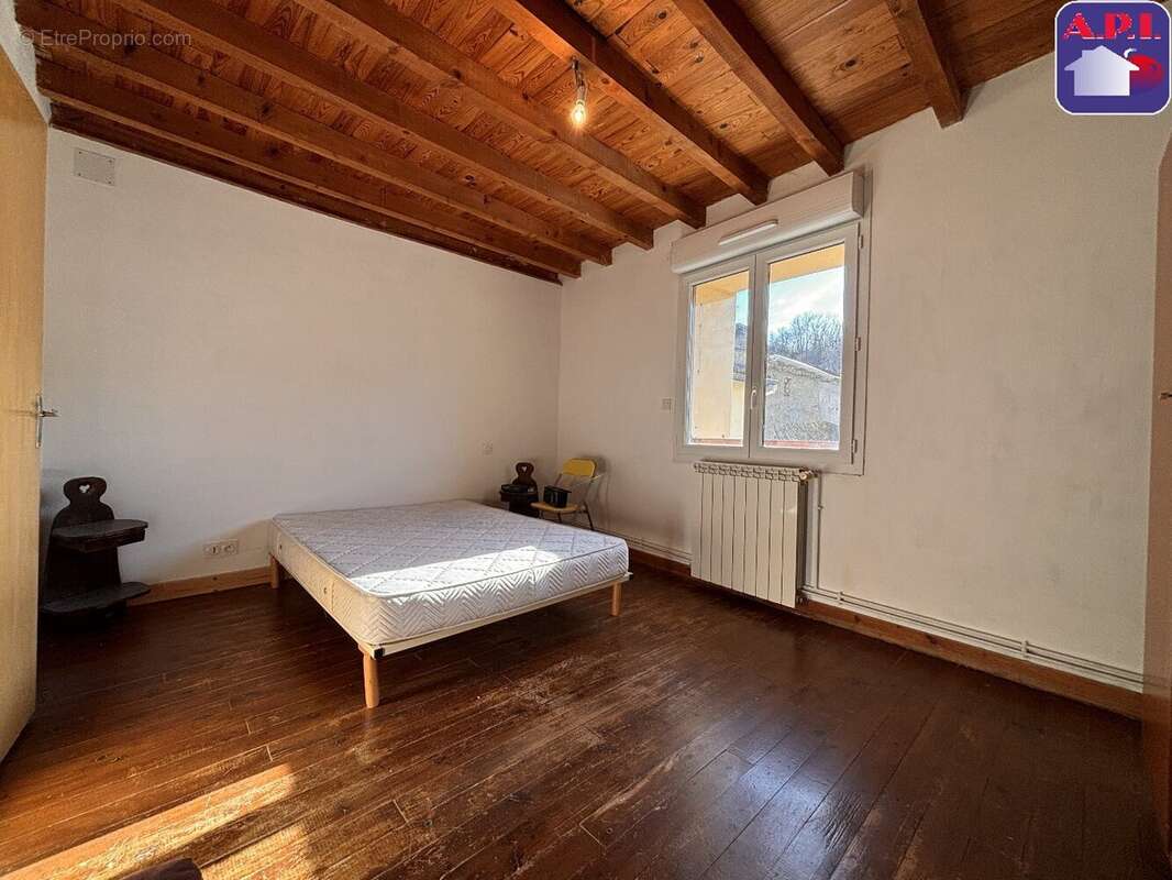 Maison à ROQUEFEUIL