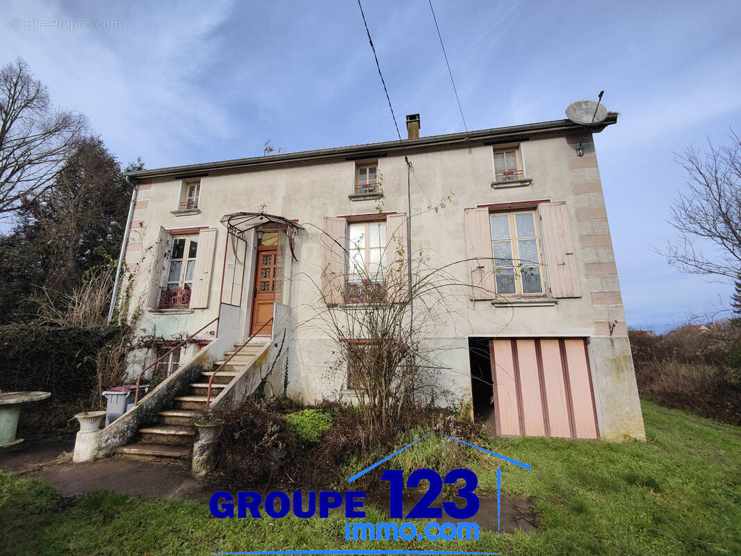 Maison à BRIENON-SUR-ARMANCON