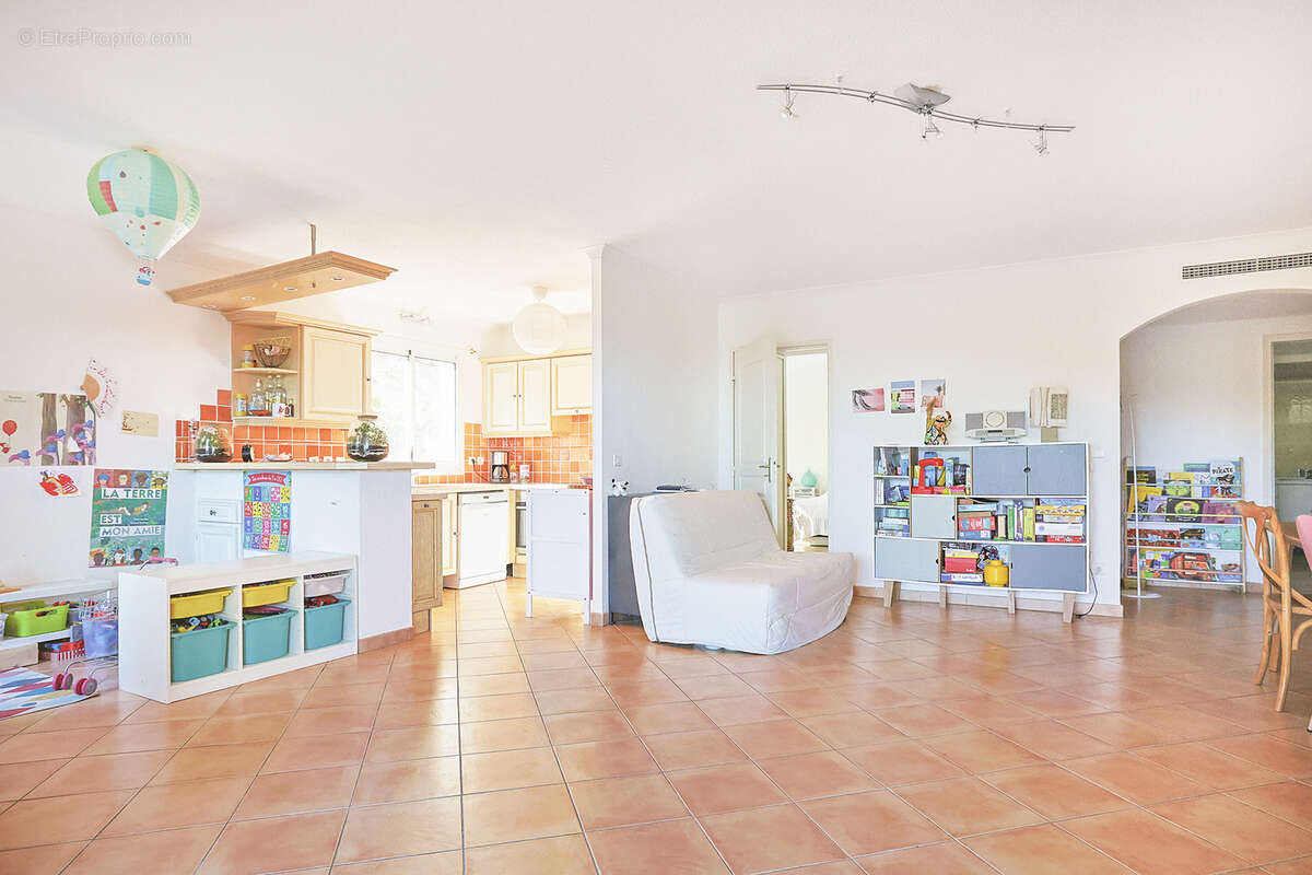 Appartement à HYERES