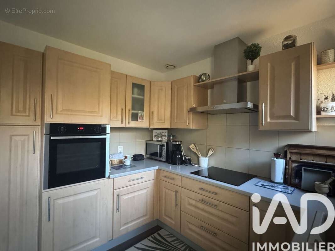Maison 100 m² à Lamagdelaine  - photo 7