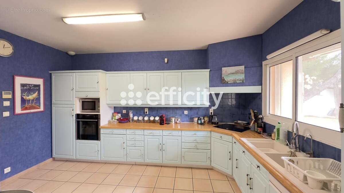 Maison à VILLENEUVE-LES-AVIGNON