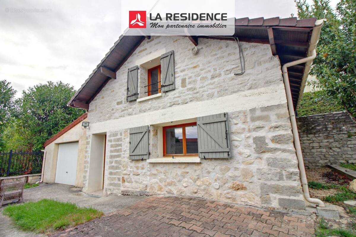 Maison à LIMAY