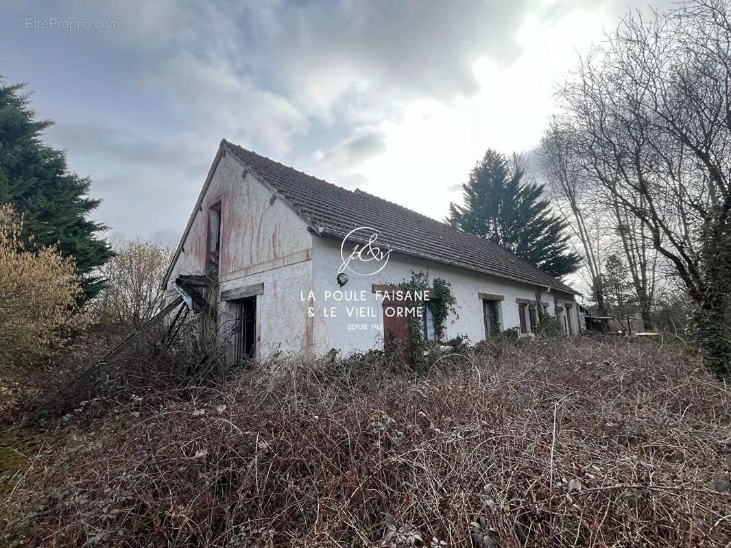 Maison à POIGNY-LA-FORET
