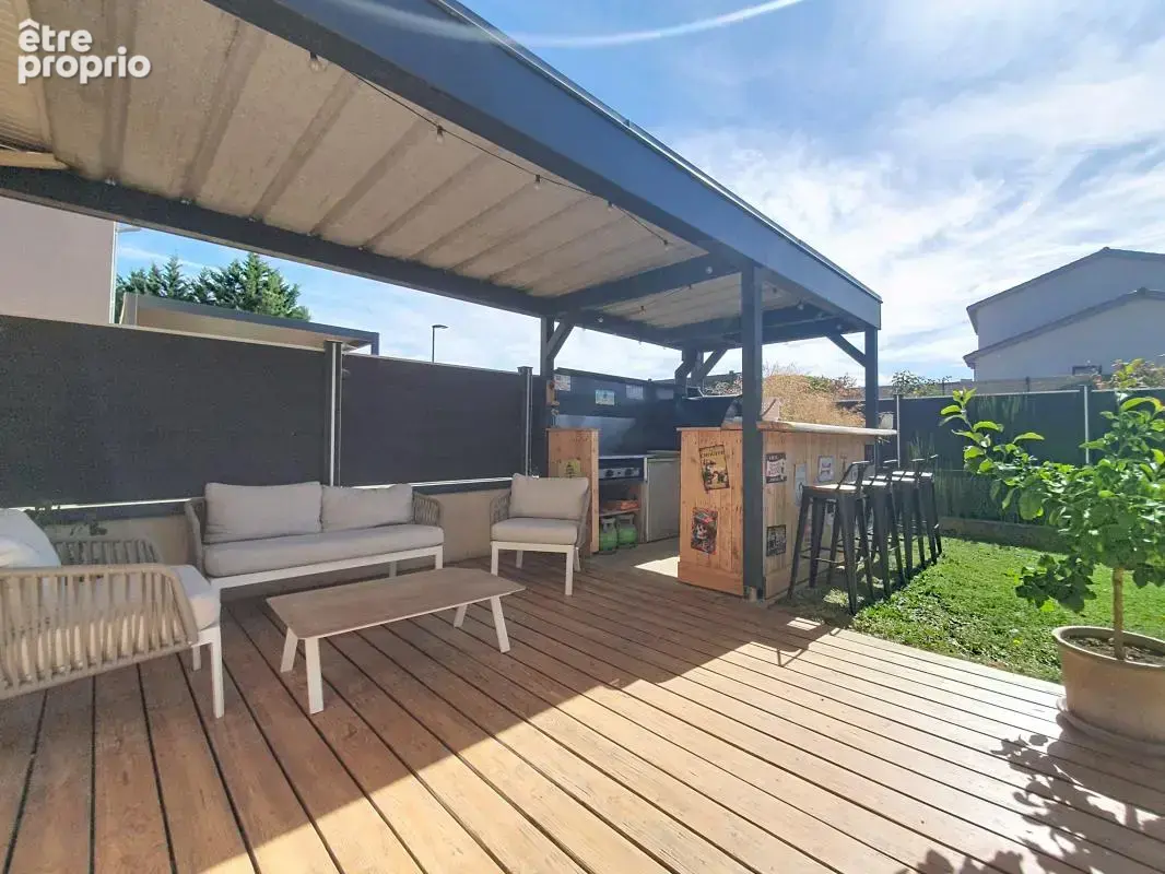 Maison - 3 Chambres - Garage - 2 Terrasses - Pergola - Cuisine extérieure - Piscine - Jardin - Au cœur du village - photo 5